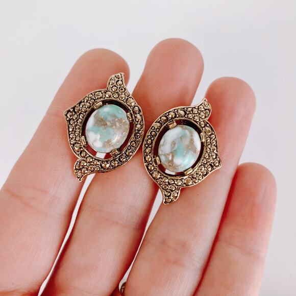 VTG 1960s 1970s Signed Sarah Coventry Earrings Gold Tone Mod Clip On Sculptural - Picture 2 of 10